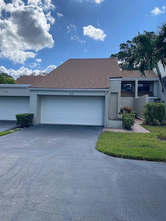 22 Balfour Rd W, Palm Beach Gardens, FL 33418