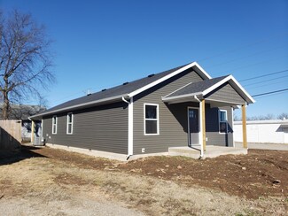 1201 S Market St, Mount Vernon, MO 65712