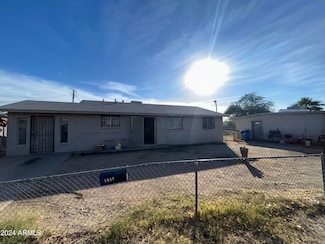 1833 E Lynne Ln, Phoenix, AZ 85042