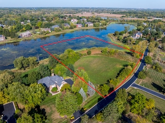 6857 Ellis Ave, Long Grove, IL 60047