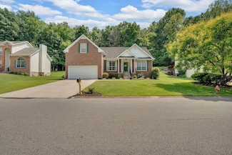 2564 Treetop Dr, Antioch, TN 37013