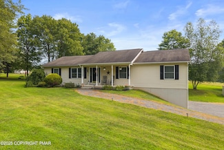 285 Twin Flower Cir, Kunkletown, PA 18058