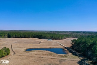 6494 River Rd, Vanceboro, NC 28586