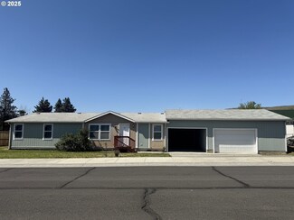 906 Toll Rd, Dufur, OR 97021