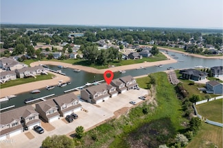 2816 Douglas Place SE, Mandan, ND 58554