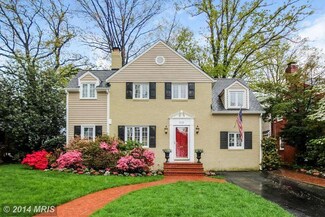 810 N Overlook Dr, Alexandria, VA 22305