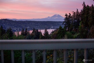 4610 92nd Ave SE, Mercer Island, WA 98040