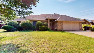 717 S Church St, Pilot Point, TX 76258