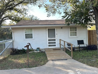 801 N Thompson Ave, Hamilton, TX 76531