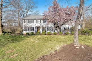 233 Bellington Ln, Saint Louis, MO 63141