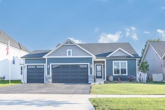 21 S 5th St, Eldridge, IA 52748