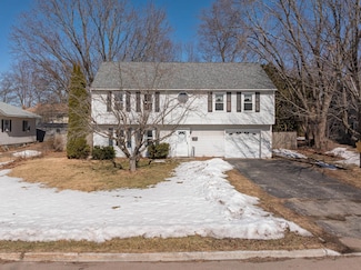 9 Gamelin Ct, Winooski, VT 05404