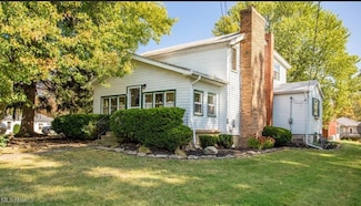 300 S State St, Wellington, OH 44090