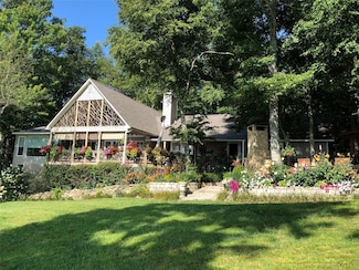 546 Upsy Daisy Ln, Cullowhee, NC 28723