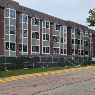 200 Thames Pkwy Unit 3M, Park Ridge, IL 60068