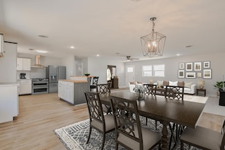 1304 62nd St, Lubbock, TX 79412