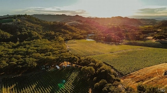 13414 Chalk Hill Rd, Healdsburg, CA 95448