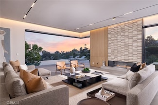 1000 Oriole Dr, Laguna Beach, CA 92651