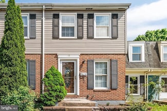 13 Pawleys Ct, Nottingham, MD 21236