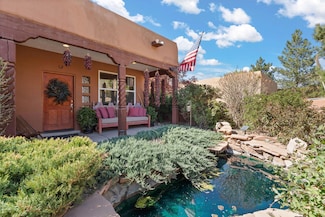 8913 Ortega Ct NW, Los Ranchos, NM 87114