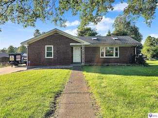 1041 W Crocus Dr, Radcliff, KY 40160