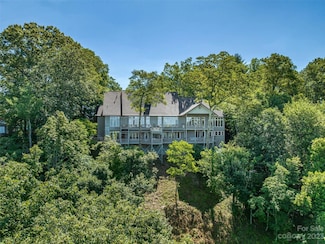 191 Treetops Ln, Asheville, NC 28803