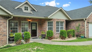 89 Cranfield Dr, Bella Vista, AR 72714