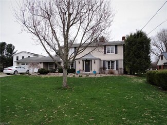 105 Country Club Dr, Marietta, OH 45750