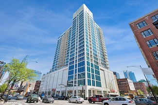 757 N Orleans St Unit 711, Chicago, IL 60654
