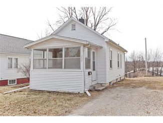 237 34th Street Dr SE, Cedar Rapids, IA 52403
