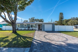 8896 55th St N, Pinellas Park, FL 33782