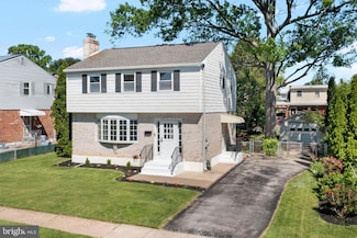 419 Lincoln St, Folsom, PA 19033