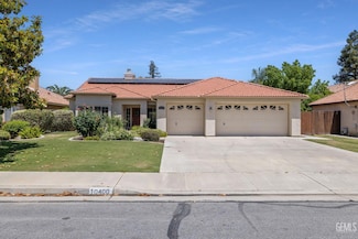 10400 Walnut Creek Ct, Bakersfield, CA 93311