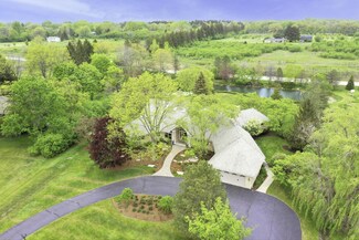 775 Sunrise Rd, Libertyville, IL 60048