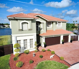 380 SW 167th Ave, Pembroke Pines, FL 33027
