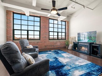 905 3rd St SE Unit 411, Cedar Rapids, IA 52401