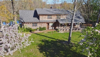 4337 Peninsular Dr, Vicksburg, MI 49097