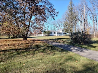 541 Tyre Rd, Clyde, NY 14433