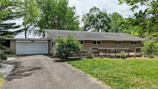 1592 Pleasant View Dr NW, Dover, OH 44622