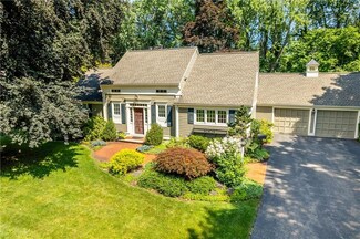 43 Indian Spring Ln, Rochester, NY 14618
