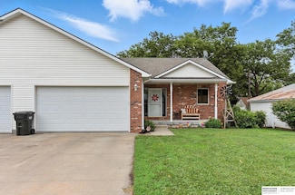 1546 N Sycamore St, Wahoo, NE 68066