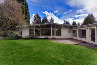 17061 10th Ave NW, Shoreline, WA 98177