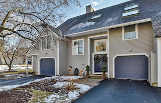 6 Goldfinch Ln Unit U83, Nashua, NH 03062