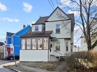 47 Banks St, Waltham, MA 02451