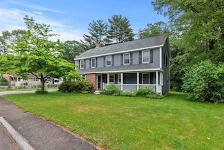 21 Josephine Dr, Hampton, NH 03842