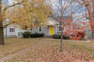 5109 N Pine St, Davenport, IA 52806