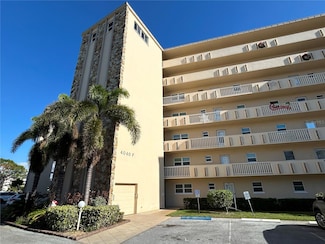 4040 Ironwood Cir Unit 504F, Bradenton, FL 34209