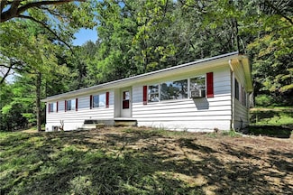 1371 Fair Rd, Schuylkill Haven, PA 17972