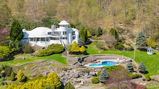 155 Shortwoods Rd, New Fairfield, CT 06812