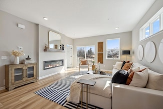1533 Traverse Ln, West Saint Paul, MN 55118